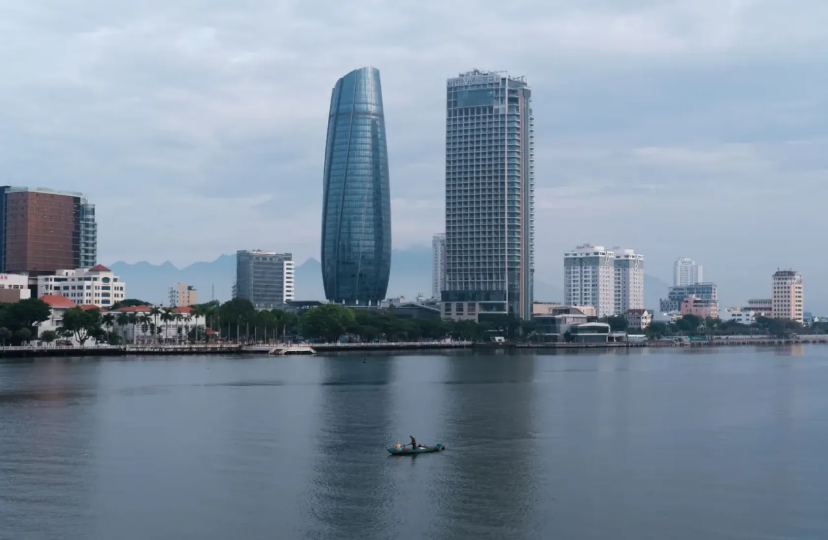 Sun Solar Residence Và The Filmore: Sơ Cấp Hay Thứ Cấp?