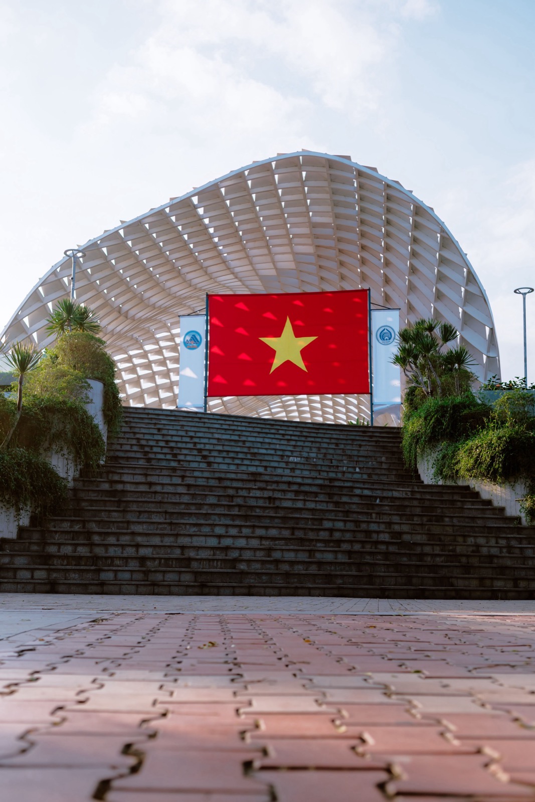 Bờ biển Đà Nẵng nhìn từ trên cao
