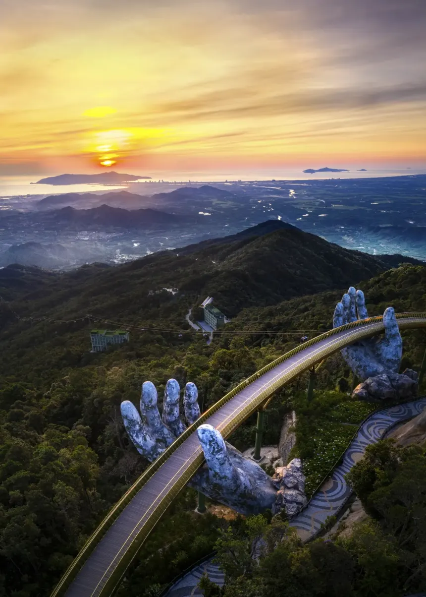 Cầu Vàng, Bà Nà Hills, Đà Nẵng